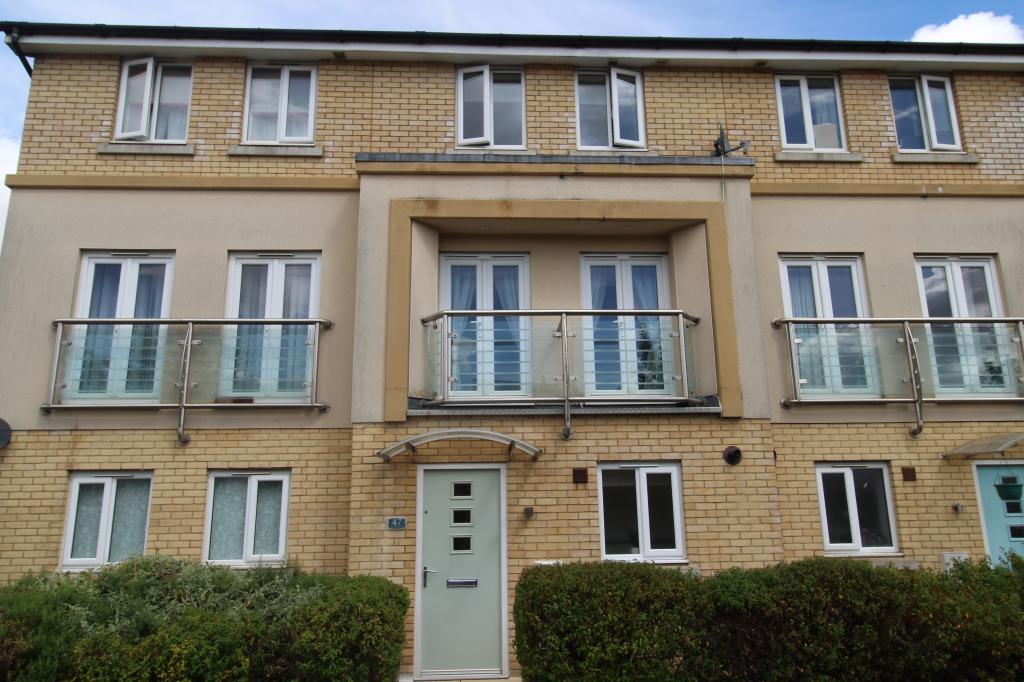 Lancaster Gate, Upper Cambourne, Cambridge, Cambridgeshire